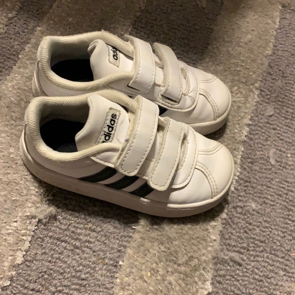 Addidas kids shoe
